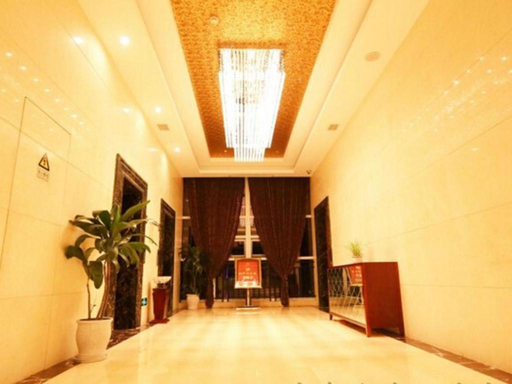 Chengdu Xiang Yu Hotel Exterior photo